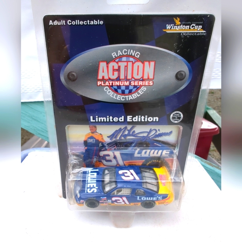 Mike Skinner #31 1996 Lowe's Racing Action Platinum Monte Carlo 1:64 Diecast New